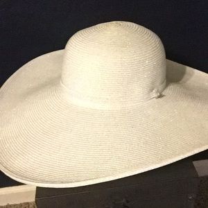 Nine West sun hat